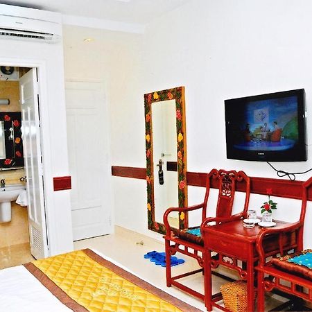 Hoang Thanh Thuy Airport Hotel 1 - Gan Am Thuc Dem Cho Hoang Hoa Tham Ho Chi Minh-stad Buitenkant foto