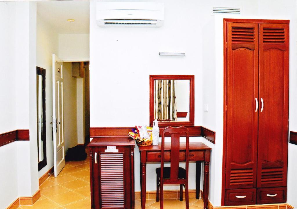 Hoang Thanh Thuy Airport Hotel 1 - Gan Am Thuc Dem Cho Hoang Hoa Tham Ho Chi Minh-stad Kamer foto