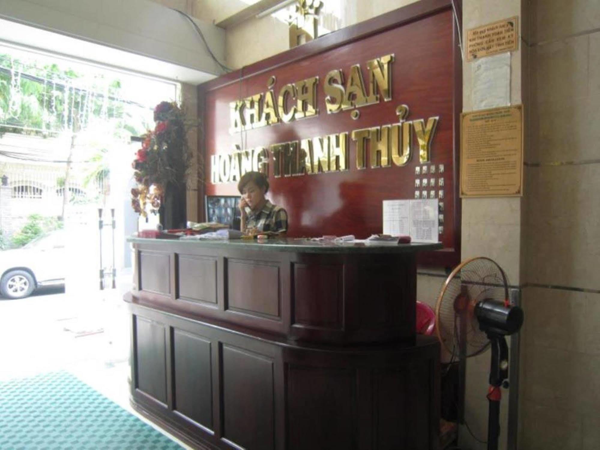 Hoang Thanh Thuy Airport Hotel 1 - Gan Am Thuc Dem Cho Hoang Hoa Tham Ho Chi Minh-stad Buitenkant foto
