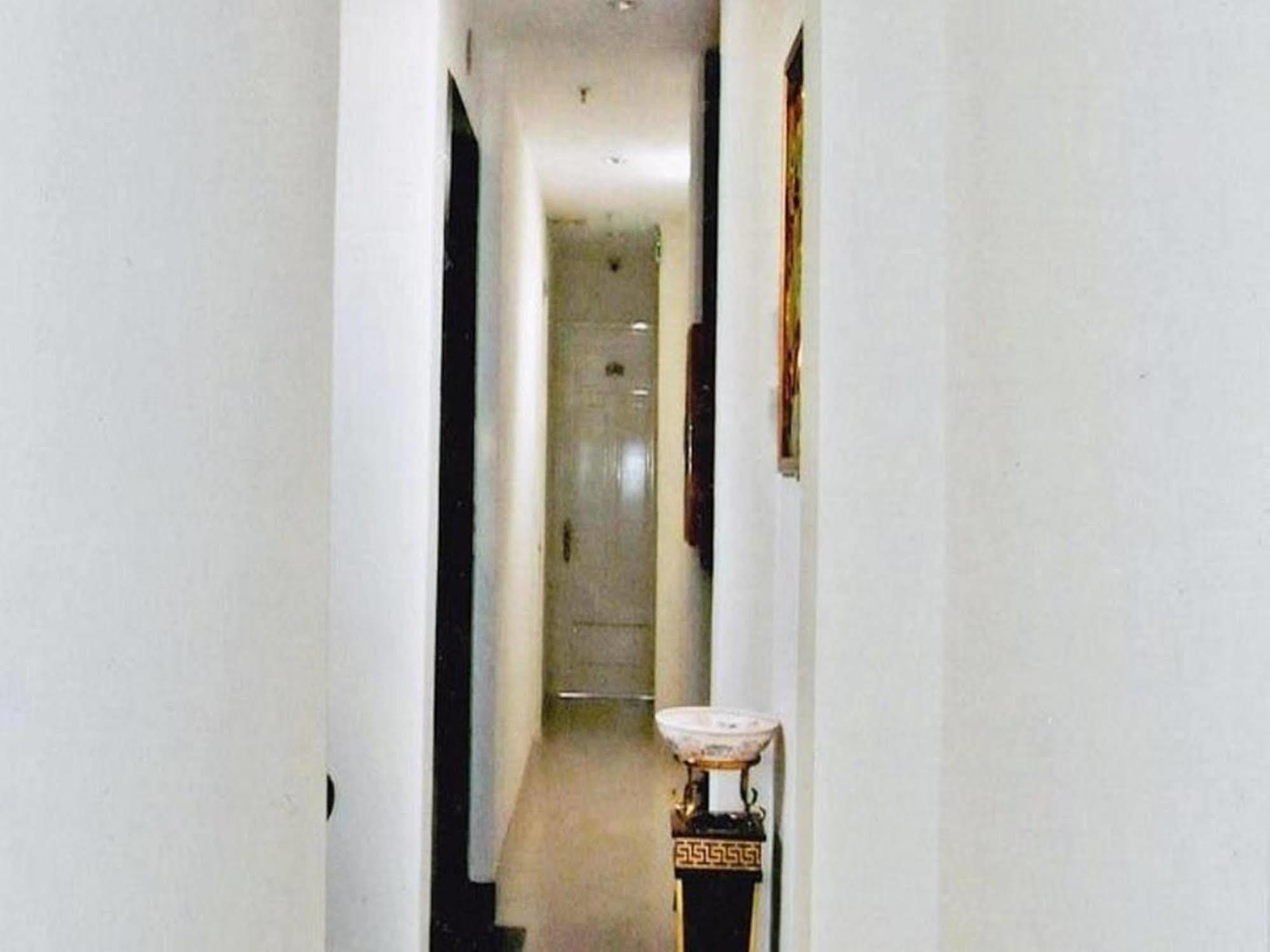 Hoang Thanh Thuy Airport Hotel 1 - Gan Am Thuc Dem Cho Hoang Hoa Tham Ho Chi Minh-stad Buitenkant foto